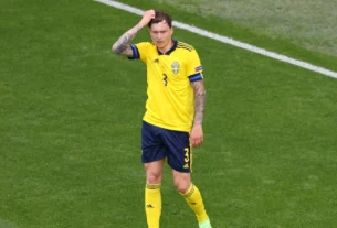 Victor Nilsson Lindelöf ryktas bort från United